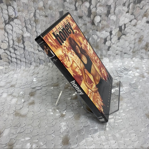 Honey - Picture 3 of 6